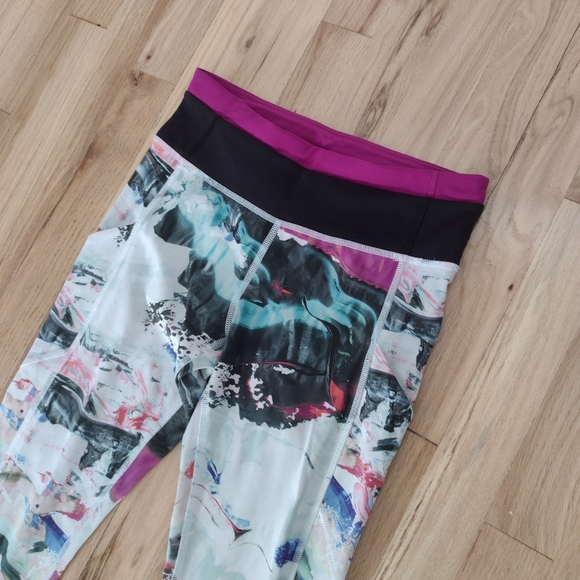 Lululemon Watercolor Leggings - Picture 7 of 8